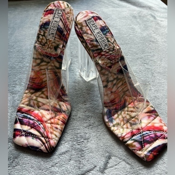 Cape Robbin Shoes - New ✨ CAPE ROBBIN PENSY - PRINT